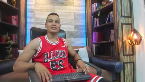    online show from 02-09-26, 07:51