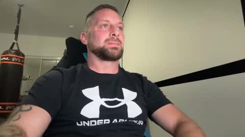 steve897819 online show from 09-10-25, 01:27