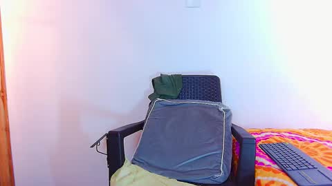 steven_modelo69 online show from 01-11-25, 05:41