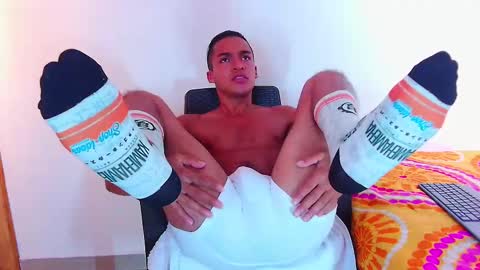 steven_modelo69 online show from 01-11-25, 10:07