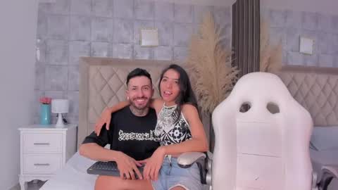 Snapshot of stevenandlaura_ chatting on 05-14-26, 08:59 stevenandlaura_ online show from 05-14-26, 08:59