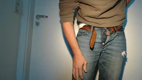 Snapshot of steveo_85 chatting on 01-12-25, 01:37 white beef online show from 01-12-25, 01:37