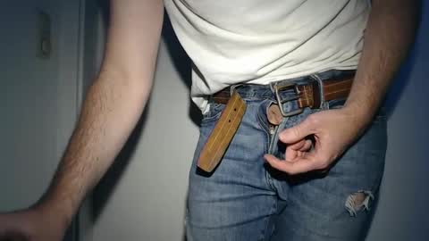 Snapshot of steveo_85 chatting on 01-18-25, 03:05 white beef online show from 01-18-25, 03:05