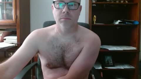 Snapshot of stevepre28 chatting on 10-23-25, 11:03 stevepre28 online show from 10-23-25, 11:03