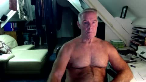 stevetwo online show from 12-04-25, 10:29