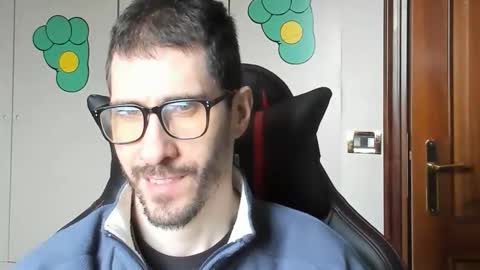 Snapshot of stevex870 chatting on 11-16-25, 09:15 Steve online show from 11-16-25, 09:15