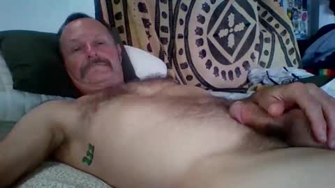 steviehard7 online show from 12-22-25, 03:20