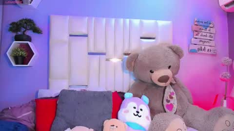 Steisee Reyes online show from 09-27-25, 07:57