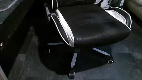 stiffler83pl online show from 11-05-25, 08:47