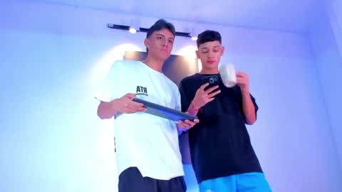 Snapshot of stiiveen_24cm chatting on 10-22-25, 02:56 Stiven brendan online show from 10-22-25, 02:56