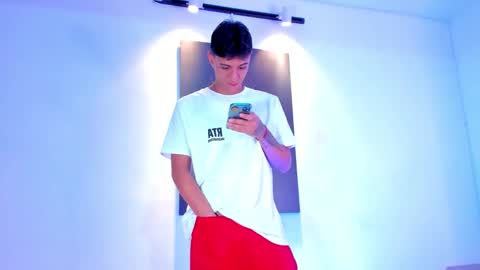 Snapshot of stiiveen_24cm chatting on 10-23-25, 03:28 Stiven brendan online show from 10-23-25, 03:28