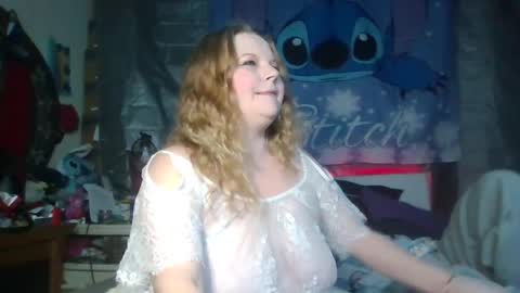 Snapshot of stitchsunshine85 chatting on 01-16-25, 08:33 Tasha and Drew online show from 01-16-25, 08:33