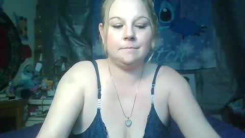 Snapshot of stitchsunshine85 chatting on 02-04-25, 06:46 Tasha and Drew online show from 02-04-25, 06:46