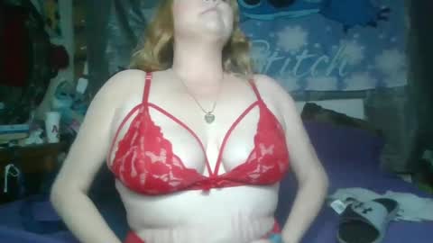 Snapshot of stitchsunshine85 chatting on 02-08-25, 06:43 Tasha and Drew online show from 02-08-25, 06:43