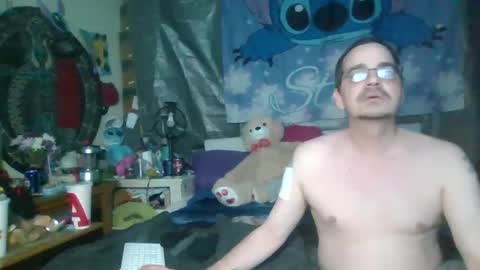 Snapshot of stitchsunshine85 chatting on 02-18-25, 09:54 Tasha and Drew online show from 02-18-25, 09:54