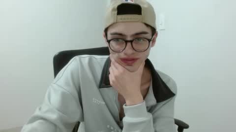 stiv_grant online show from 05-06-26, 01:14