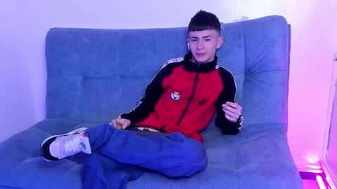 Stivarfox21 online show from 01-30-25, 03:44