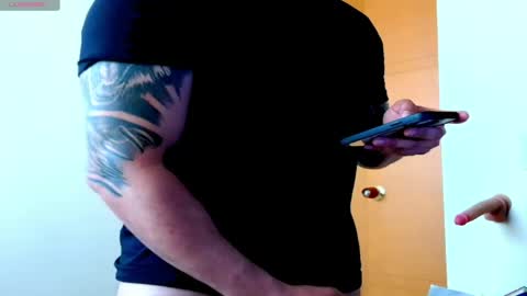 Snapshot of stiven253958 chatting on 05-29-26, 04:49 stiven253958 online show from 05-29-26, 04:49