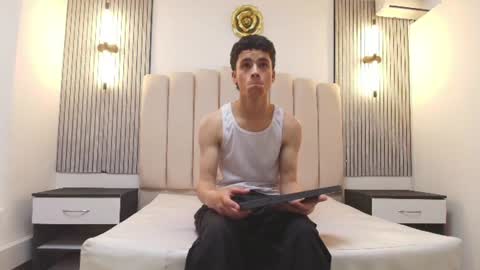 stiven_cooper2 online show from 06-16-26, 12:08
