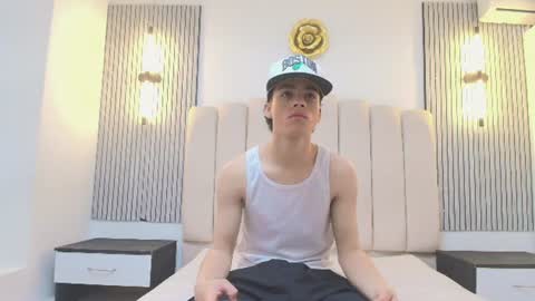 stiven_cooper2 online show from 06-20-26, 12:08