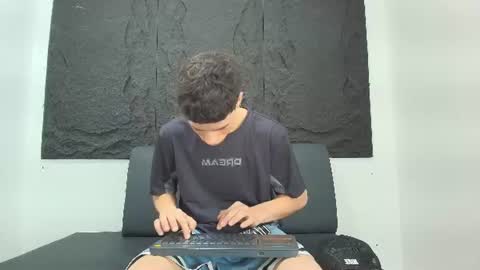 stiven_cooper2 online show from 08-05-26, 07:28