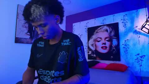 Stiven  online show from 10-14-25, 03:29