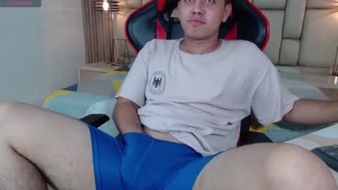 Snapshot of stiven_pooh chatting on 12-20-24, 12:41 Steven Pooh online show from 12-20-24, 12:41