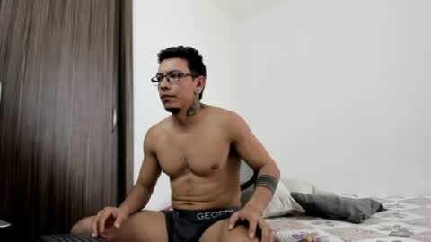 Snapshot of stiven_trainer chatting on 07-08-26, 03:16 stiven_trainer online show from 07-08-26, 03:16