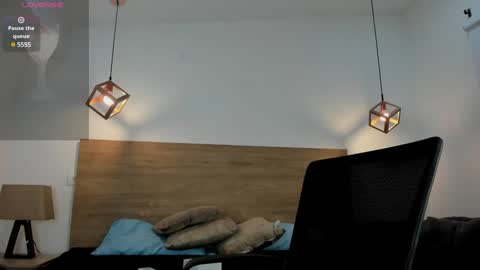 stivenbenet1 online show from 02-04-25, 01:06