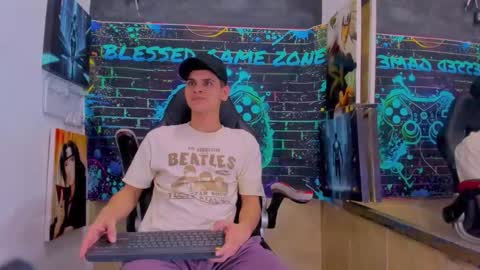 friends online show from 02-12-26, 04:29