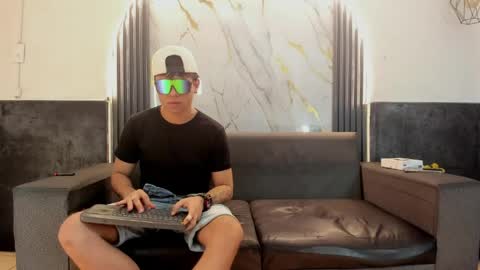friends online show from 05-02-26, 04:28