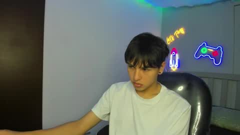 Stiwen online show from 09-27-25, 01:05