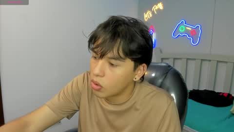 Stiwen online show from 11-05-25, 04:18