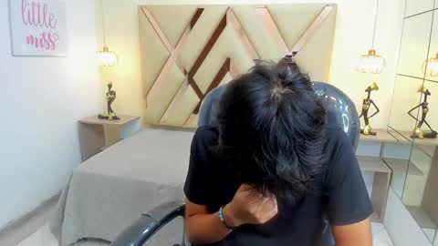 Stiwen online show from 02-12-26, 01:17