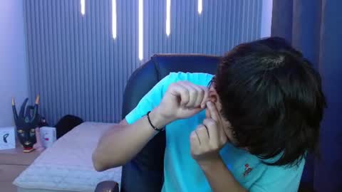 Stiwen online show from 06-25-26, 02:54