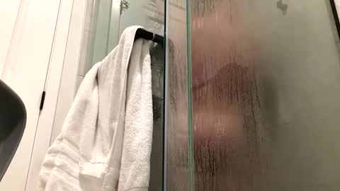 stlhotwifeguy online show from 02-17-25, 06:37