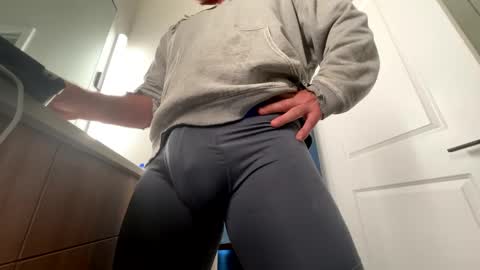 stlhotwifeguy online show from 10-06-25, 05:21