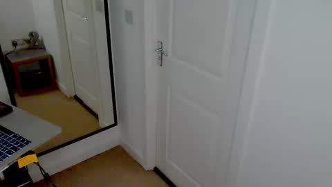 Snapshot of stockings_stockings chatting on 03-16-26, 05:50 stockings_stockings online show from 03-16-26, 05:50