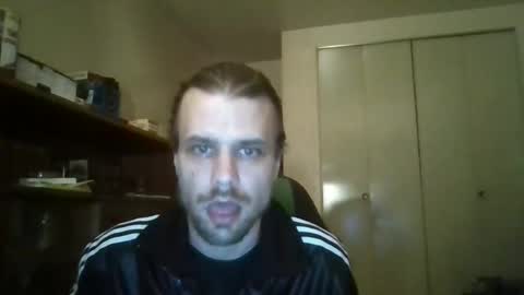 Snapshot of stockingsnfeet chatting on 04-19-26, 12:43 stockingsnfeet online show from 04-19-26, 12:43