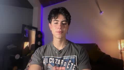 Snapshot of stolas_ying chatting on 03-15-26, 11:33 Stolas online show from 03-15-26, 11:33