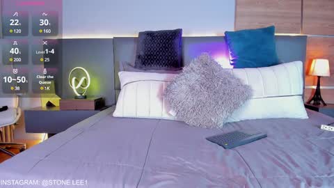 Stone Lee  online show from 12-07-24, 07:38