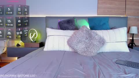 Stone Lee  online show from 12-10-24, 06:22