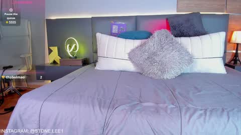 Stone Lee  online show from 12-14-24, 08:45