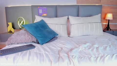 Stone Lee  online show from 12-28-24, 03:15