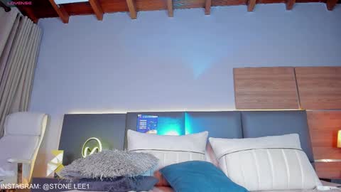 Stone Lee  online show from 01-21-25, 07:58