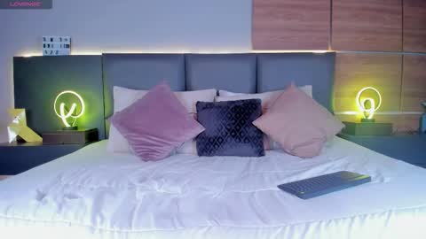 Stone Lee  online show from 09-09-25, 08:47