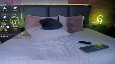 Stone Lee  online show from 09-14-25, 07:18