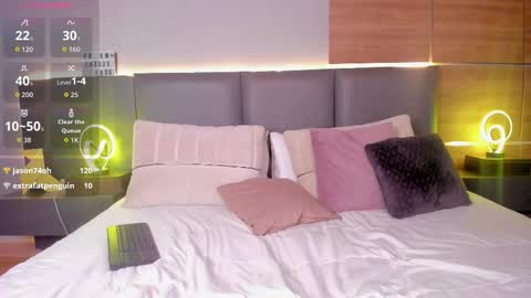 Stone Lee  online show from 10-13-25, 08:47