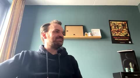 Snapshot of stonednboner chatting on 01-08-26, 12:29 Stonerboner online show from 01-08-26, 12:29