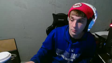 stonedpanda77 online show from 12-07-24, 02:09